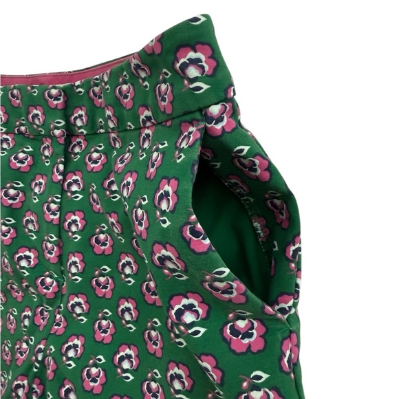 Boden Floral Green & Pink Short Length Chino Shorts Size 4 - Picture 3 of 8
